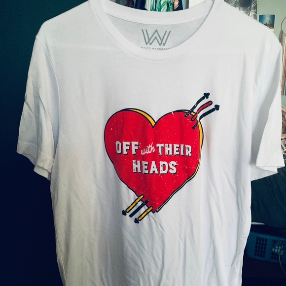 Walts Wardrobe Queen of Hearts Tee L - Picture 2 of 4